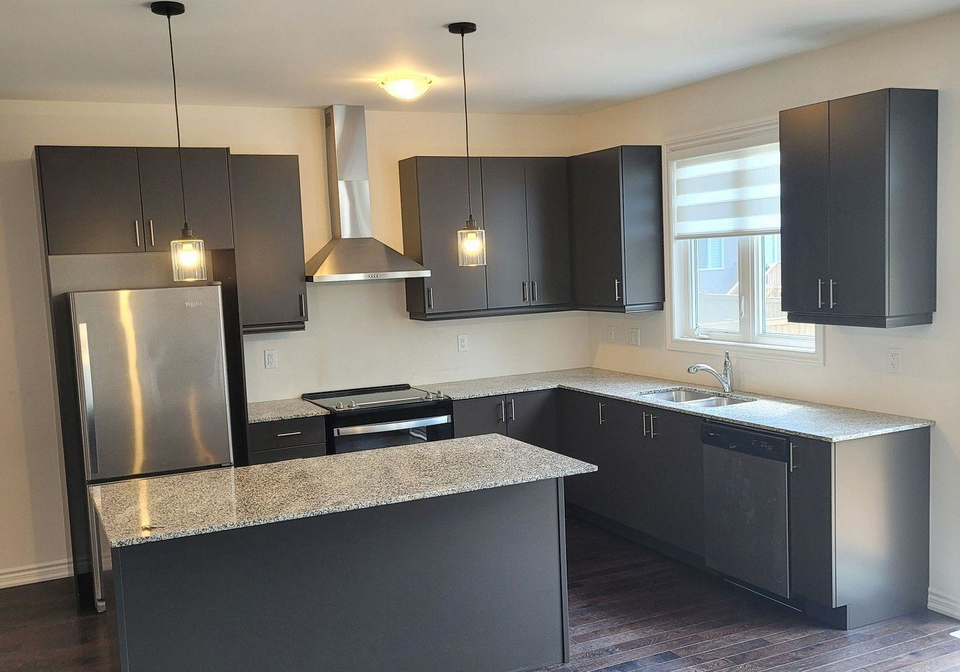 3213-mosley-street-wasaga-beach-ontario-s12731342