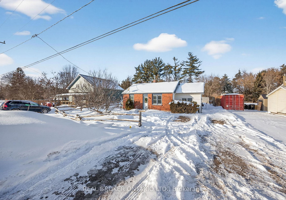 5520-county-road-90-springwater-ontario-s12733044