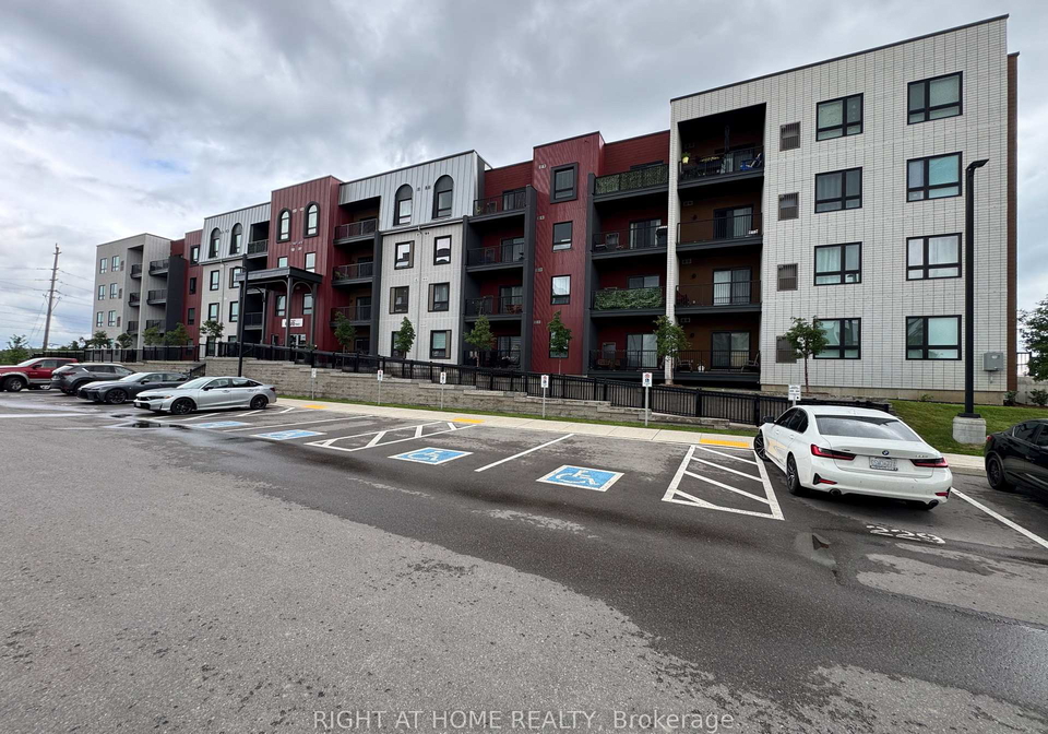 1-chef-lane-barrie-ontario-s12734404
