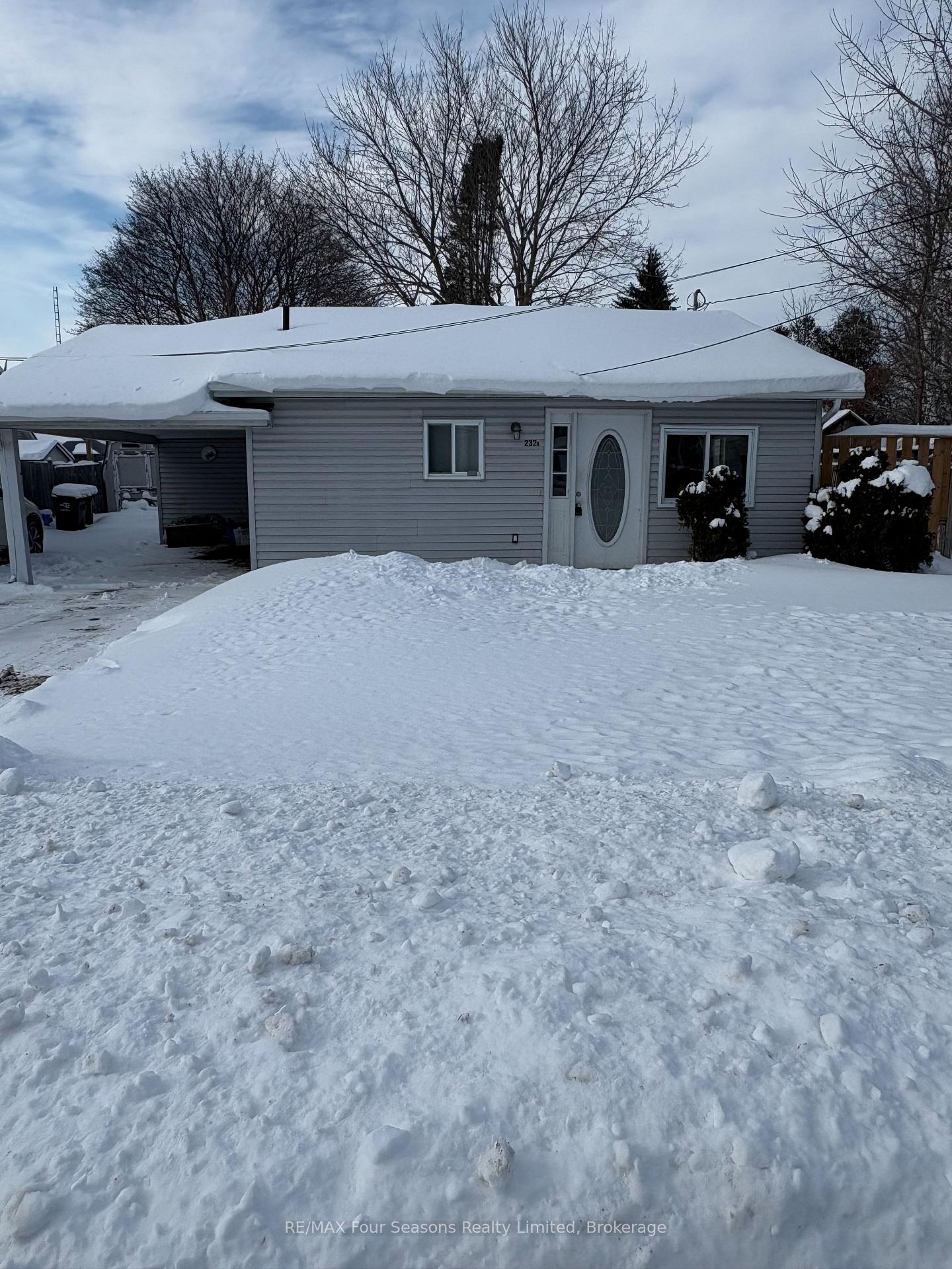 232-jane-street-clearview-ontario-s12735116