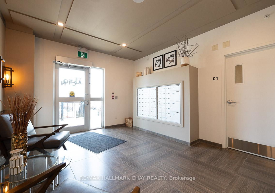 299-cundles-road-e-barrie-ontario-s12735644