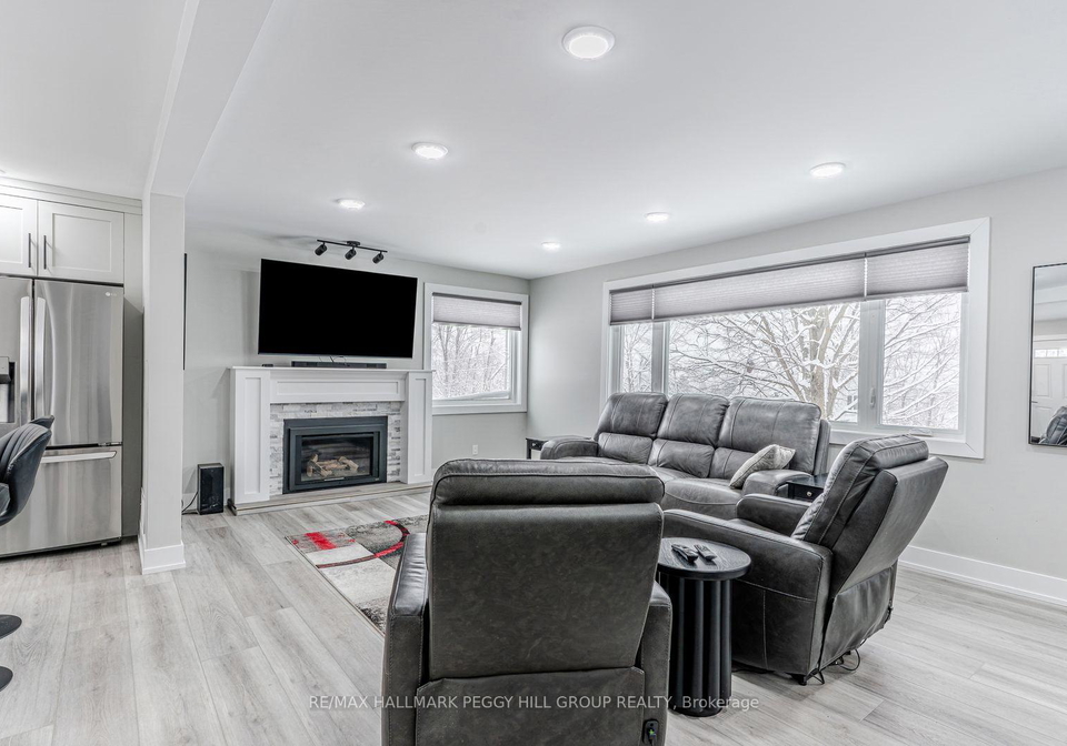 106-brant-street-w-orillia-ontario-s12735928