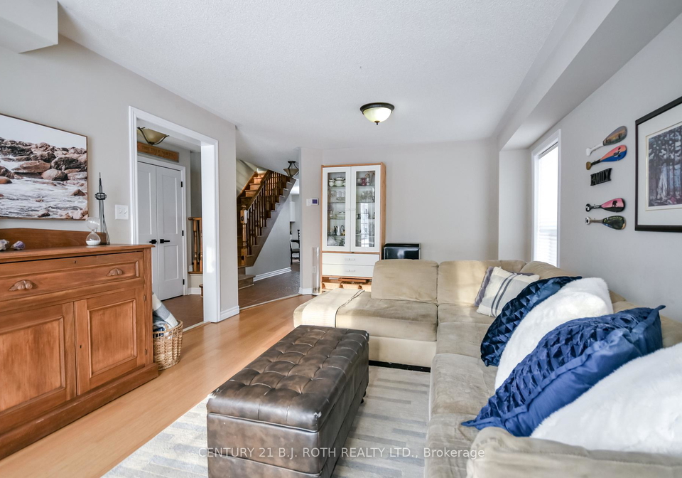 47-maple-crown-terrace-barrie-ontario-s12739012