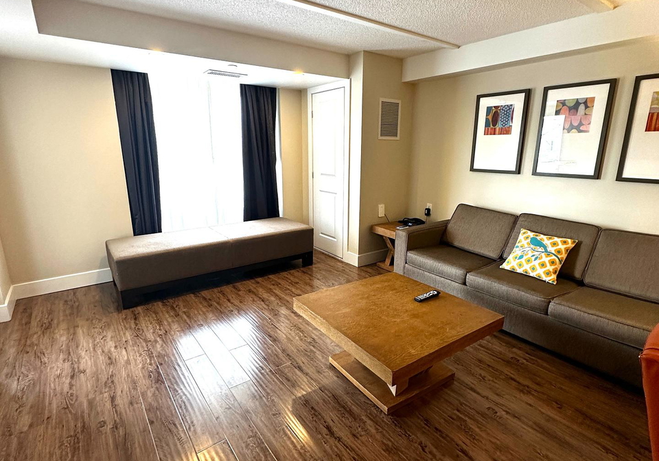 9-harbour-street-e-collingwood-ontario-s12741596