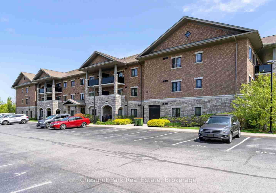 1-chamberlain-crescent-collingwood-ontario-s12742462