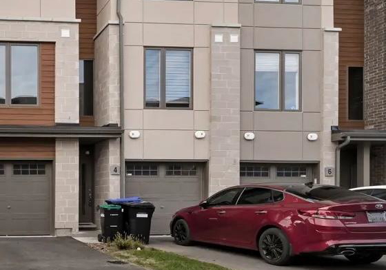 4-winters-crescent-n-collingwood-ontario-s12744384