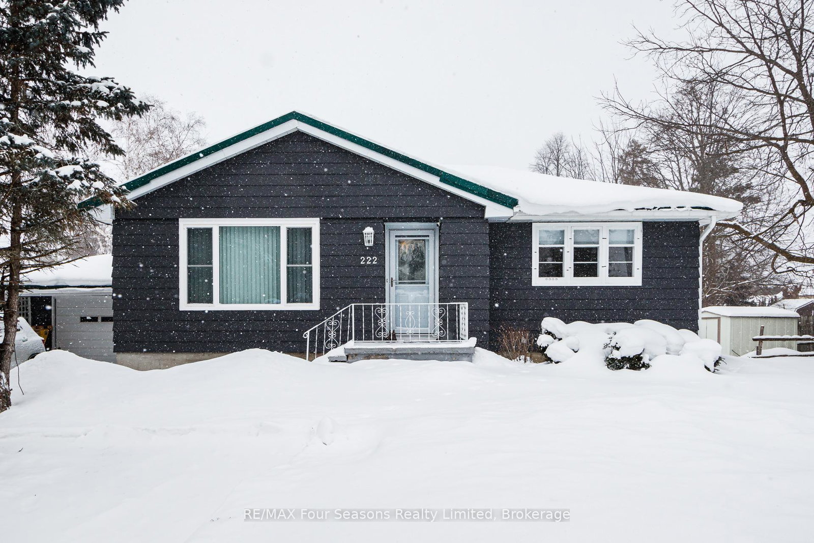 222-charles-street-clearview-ontario-s12745072