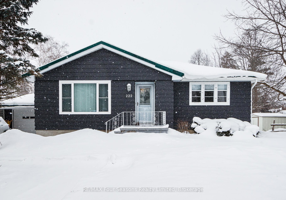222-charles-street-clearview-ontario-s12745072