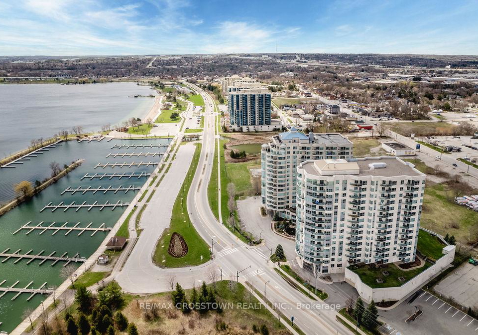 6-toronto-street-barrie-ontario-s12748452