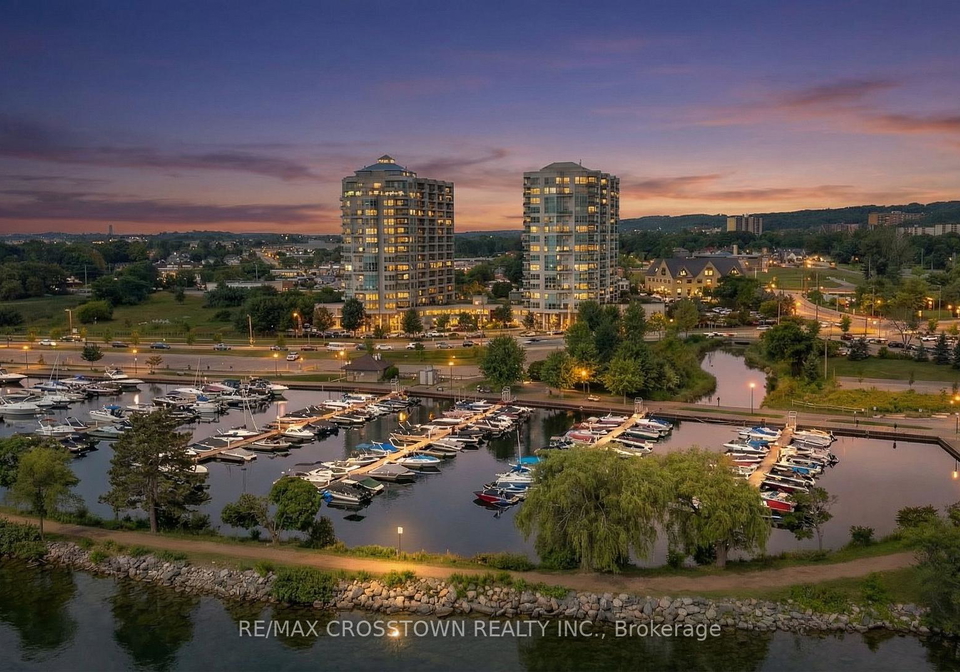 6-toronto-street-barrie-ontario-s12748452