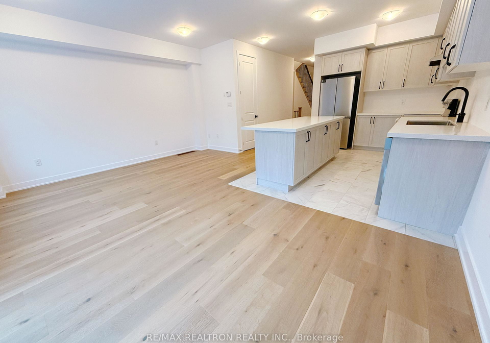 18-mcaush-street-barrie-ontario-s12748734
