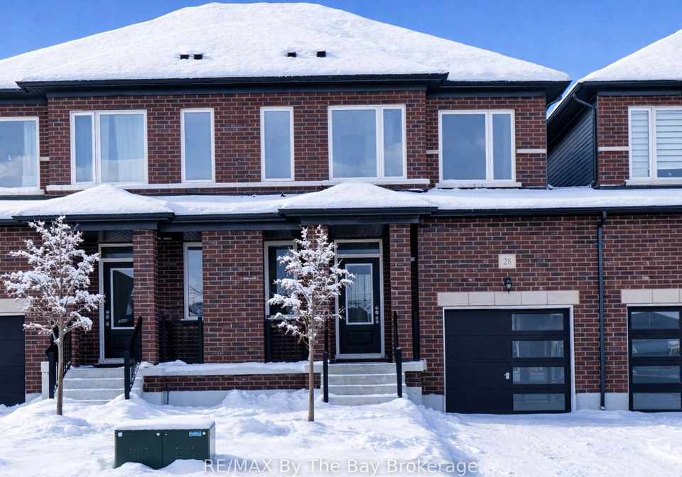 28-autumn-drive-wasaga-beach-ontario-s12751166