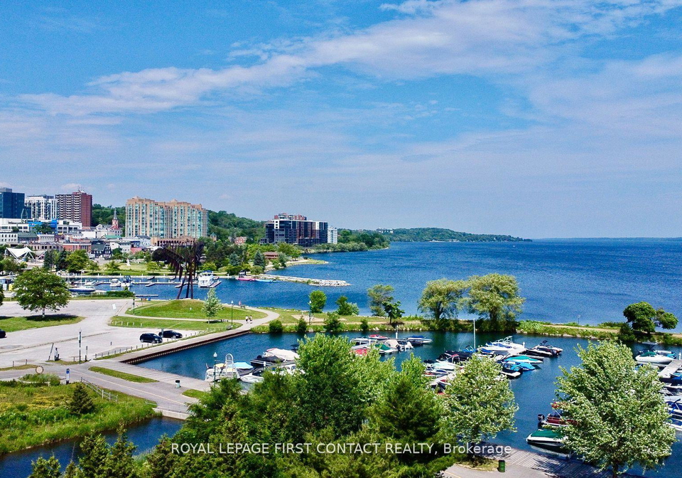 6-toronto-street-barrie-ontario-s12753782