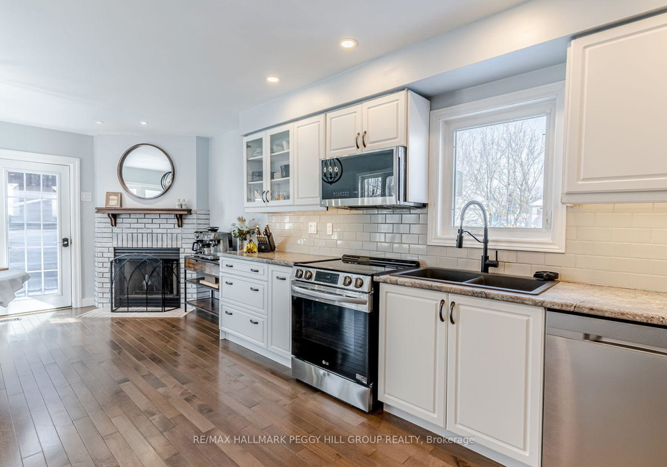 20-pae-drive-barrie-ontario-s12753962