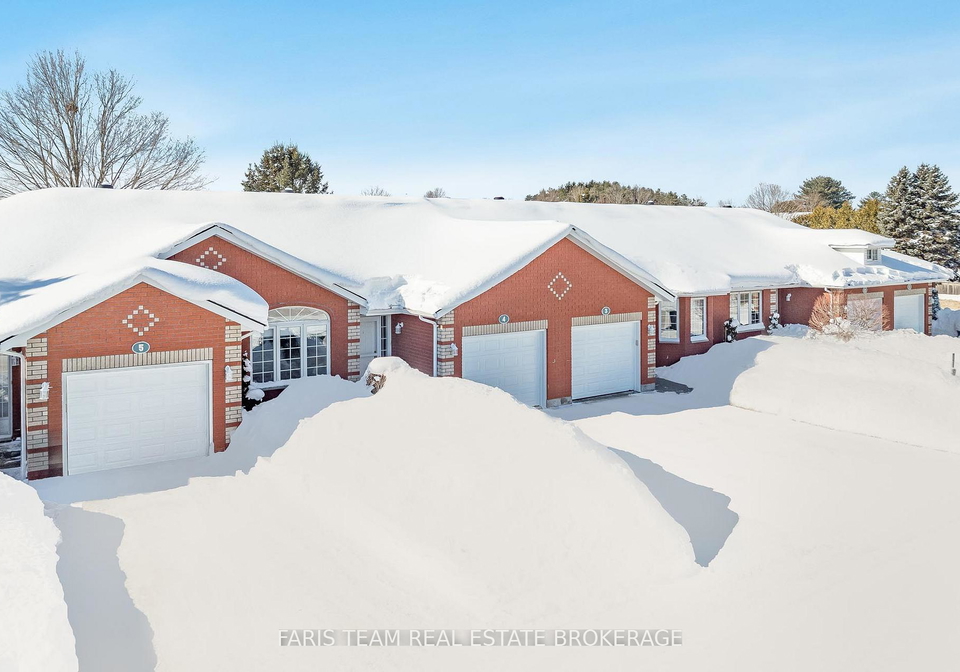 90-thompsons-road-penetanguishene-ontario-s12756542