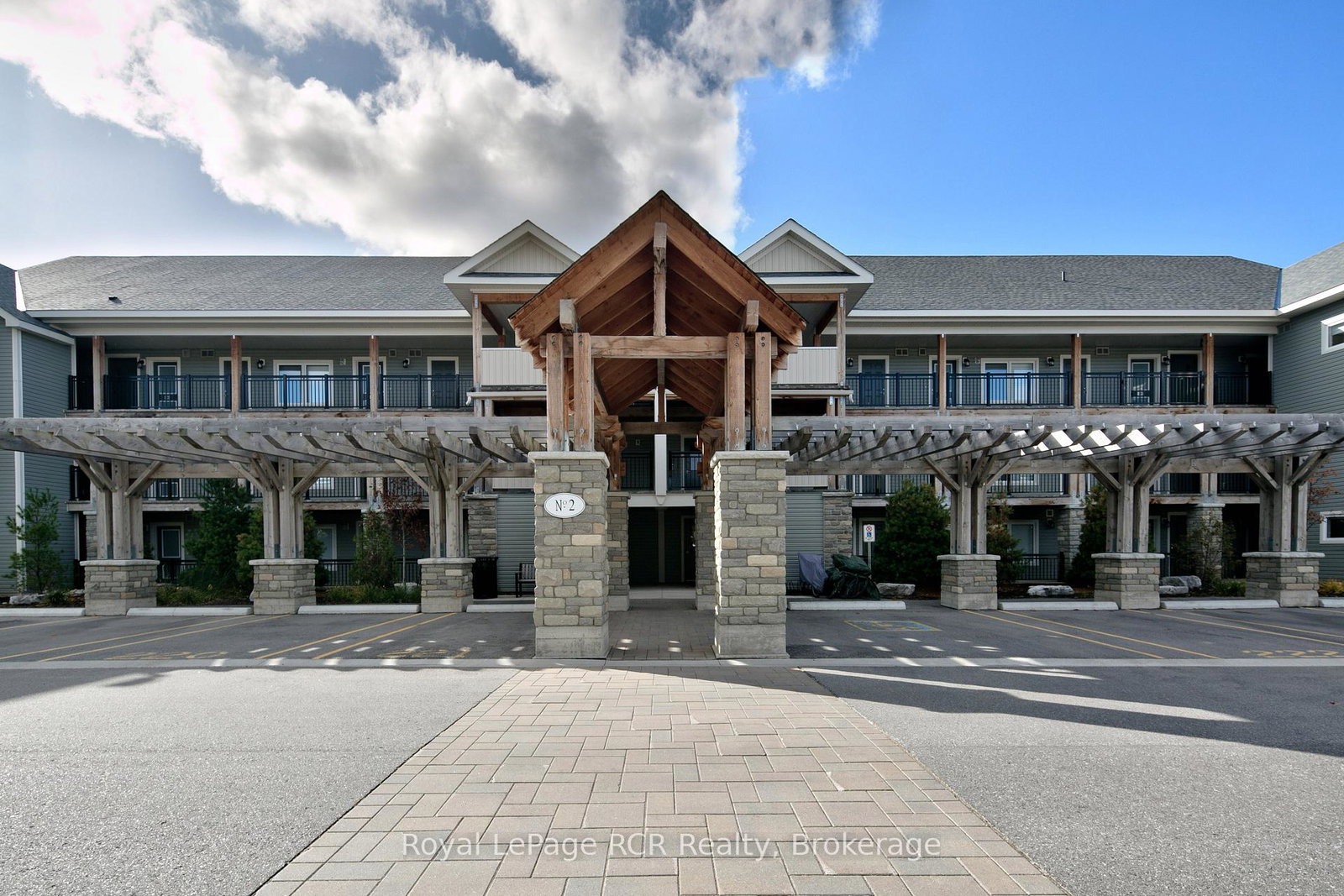 2-cove-court-collingwood-ontario-s12758764