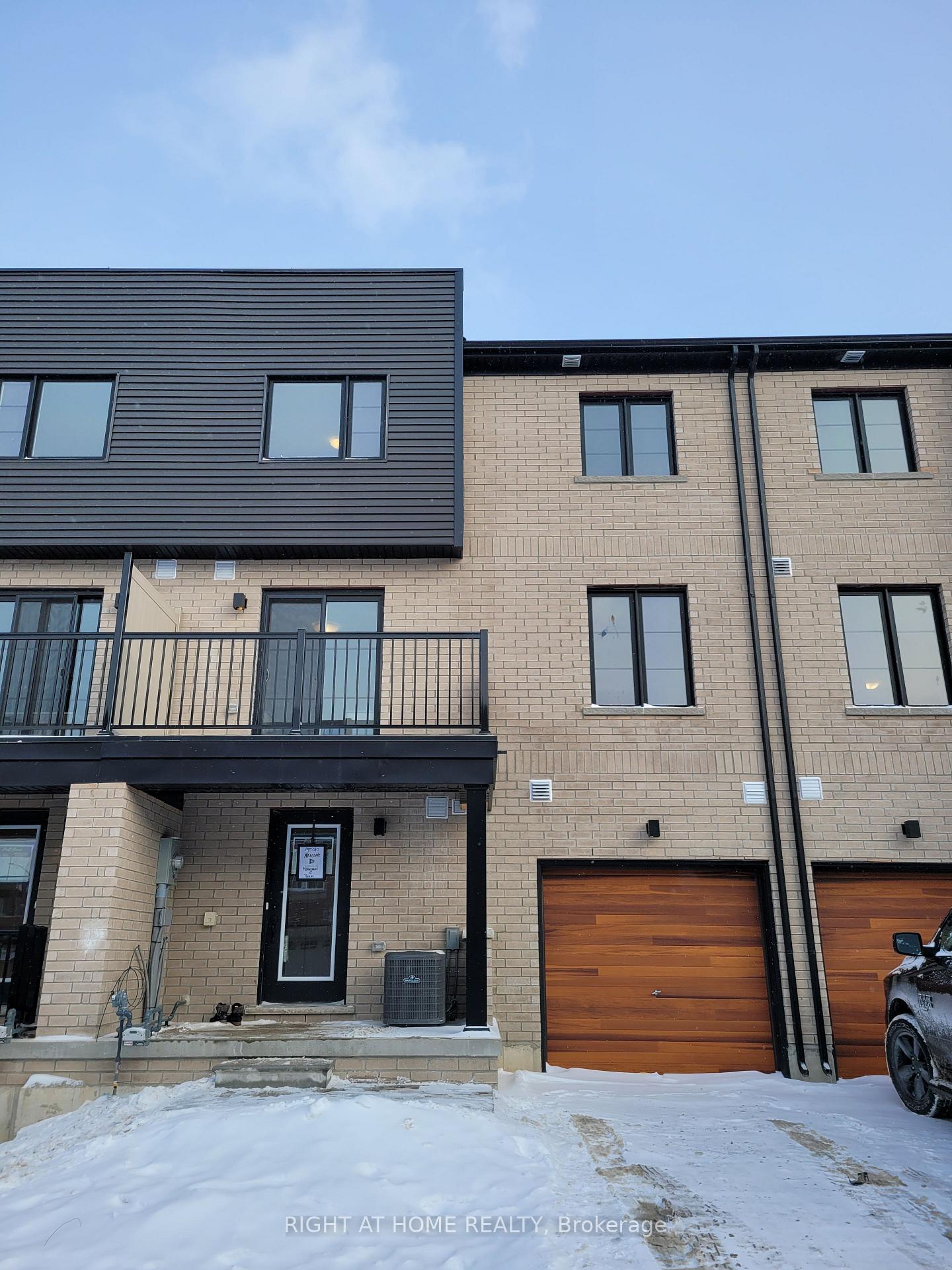 34-silo-mews-barrie-ontario-s12760430