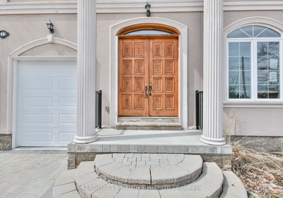 16-gray-lane-barrie-ontario-s12763840