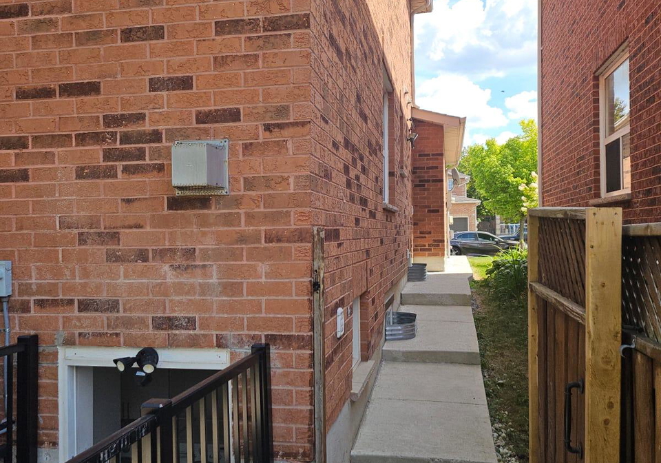 8-grace-crescent-barrie-ontario-s12765016