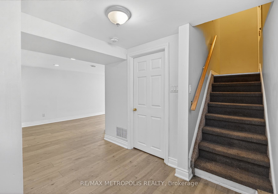 266-napier-street-barrie-ontario-s12766156