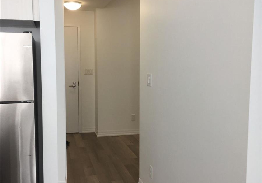111-worsley-street-barrie-ontario-s12767534