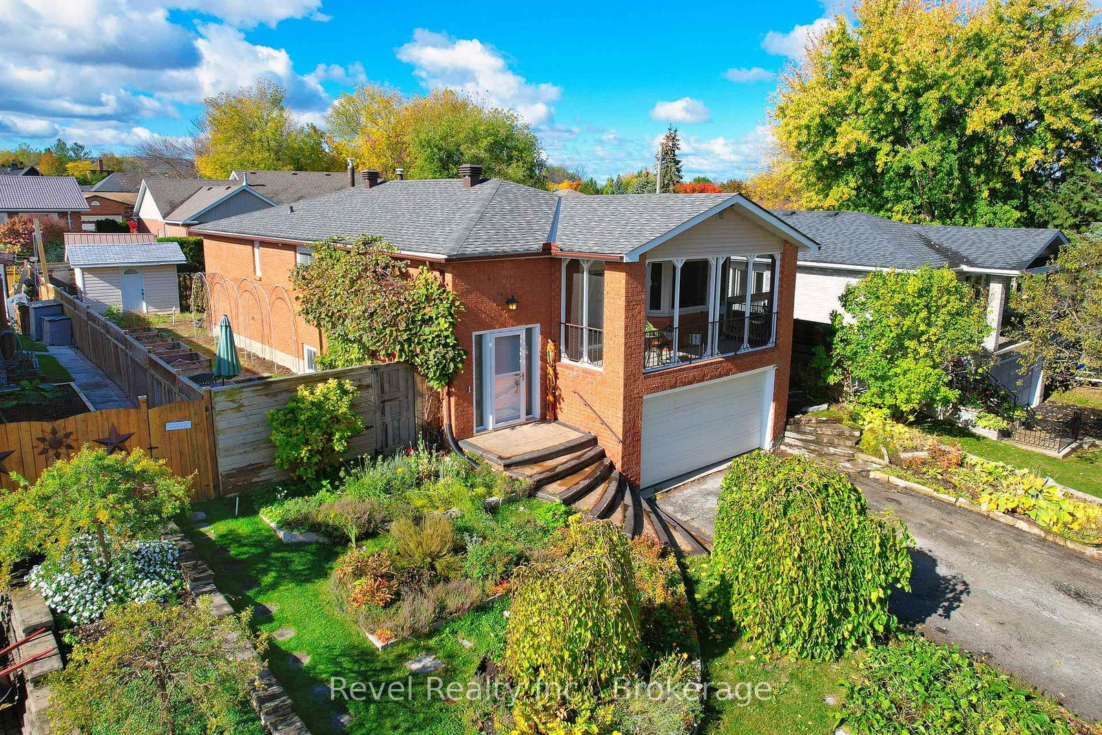 4-teskey-court-collingwood-ontario-s12771468