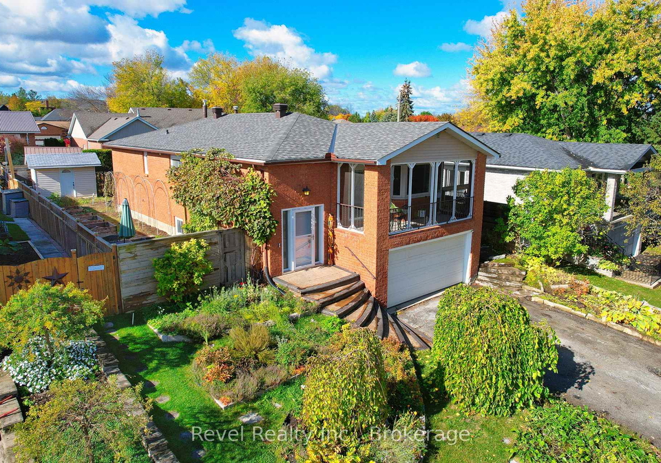 4-teskey-court-collingwood-ontario-s12771468