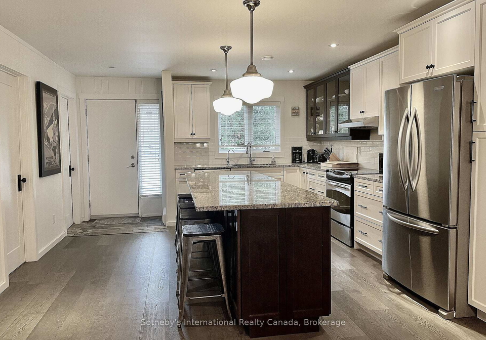 571-oxbow-crescent-collingwood-ontario-s12772592