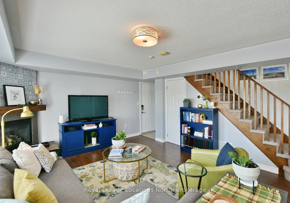 30-joseph-trail-collingwood-ontario-s12774288