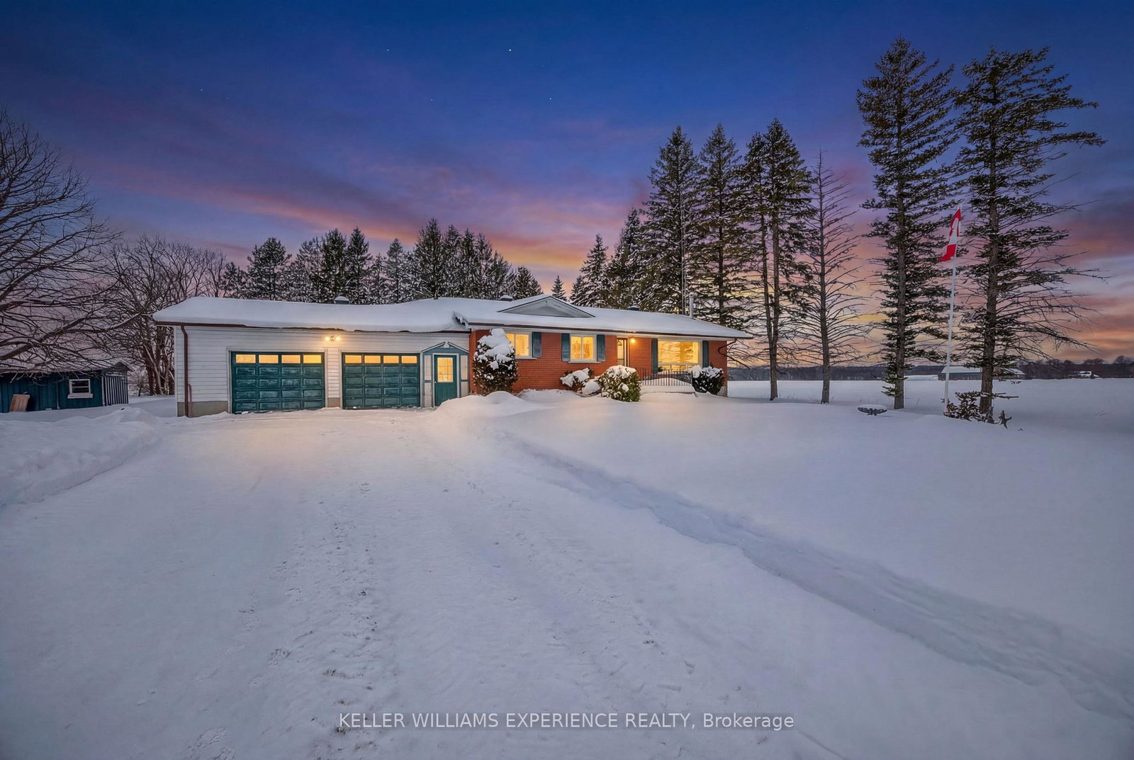 1130-baseline-road-s-tiny-ontario-s12774584
