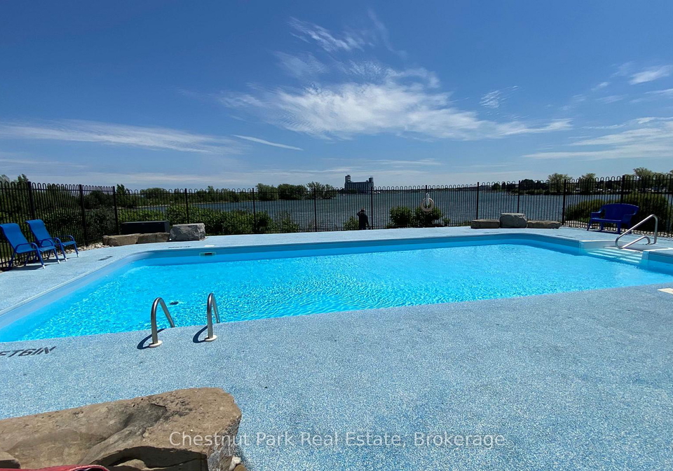 2-cranberry-quay-collingwood-ontario-s12774676