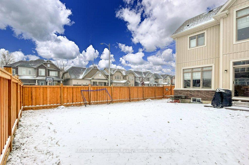 35-kirby-avenue-collingwood-ontario-s12776282