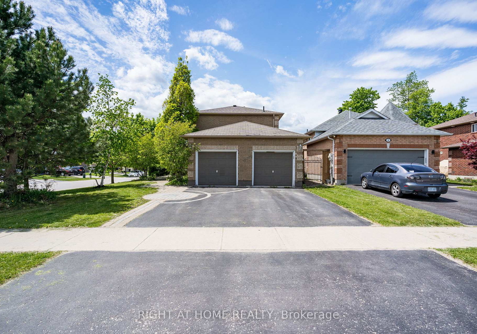 4-prince-edward-place-barrie-ontario-s12777074
