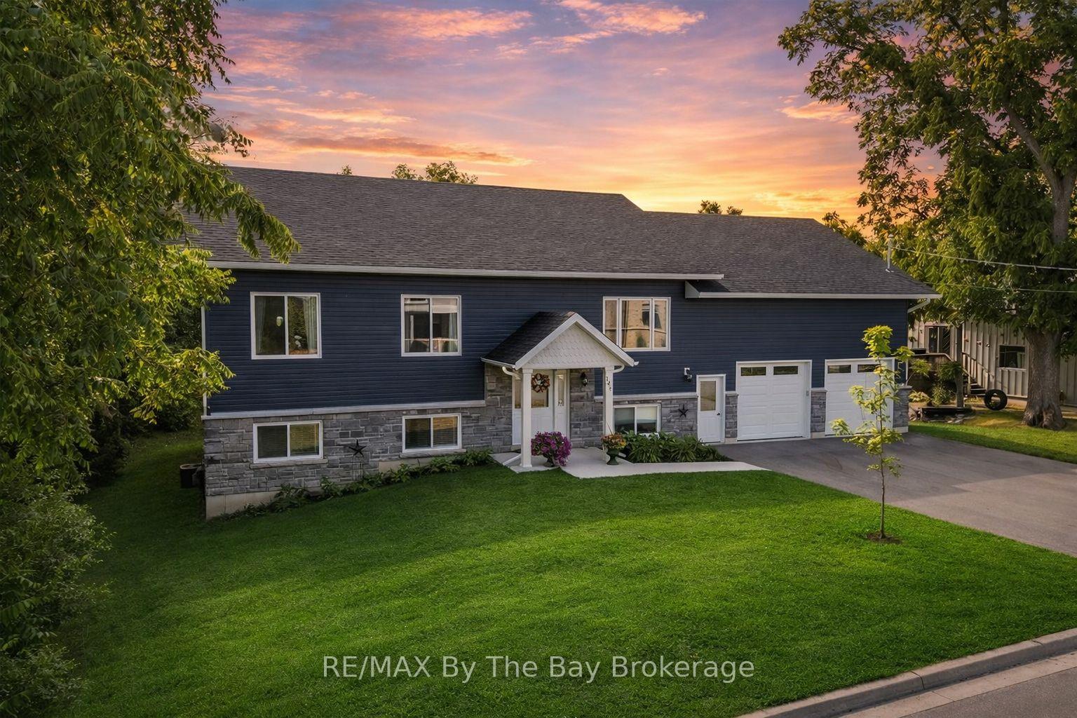 146-mary-street-clearview-ontario-s12778572