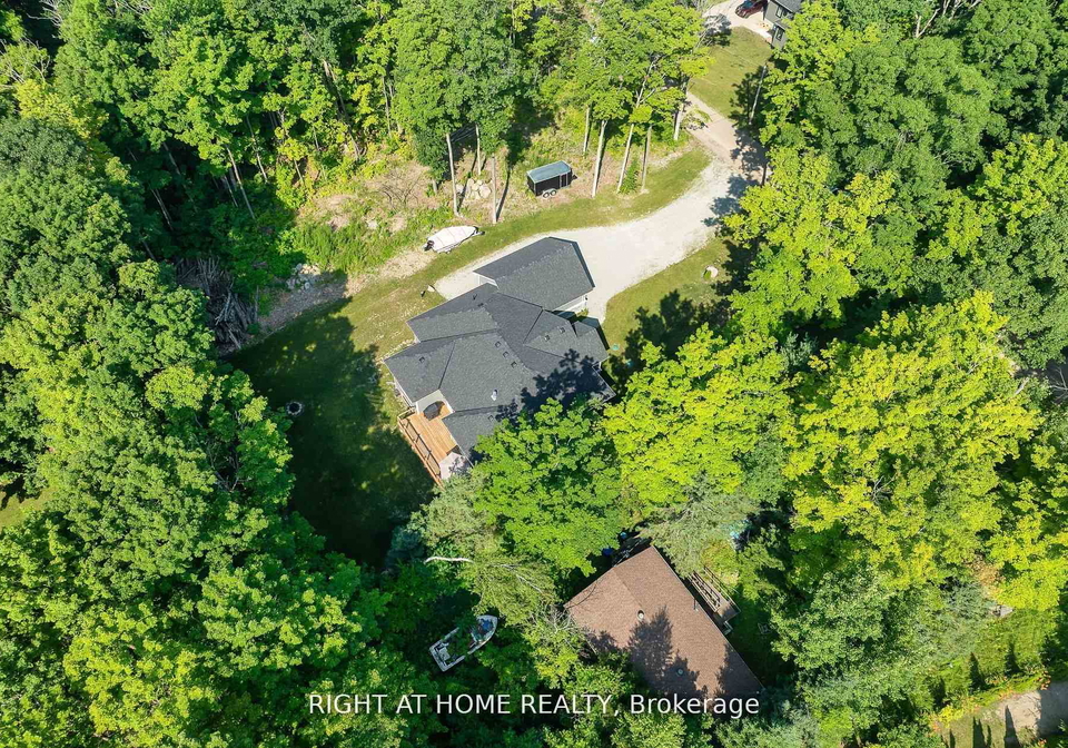 9-fairlawn-grove-tiny-ontario-s12784648
