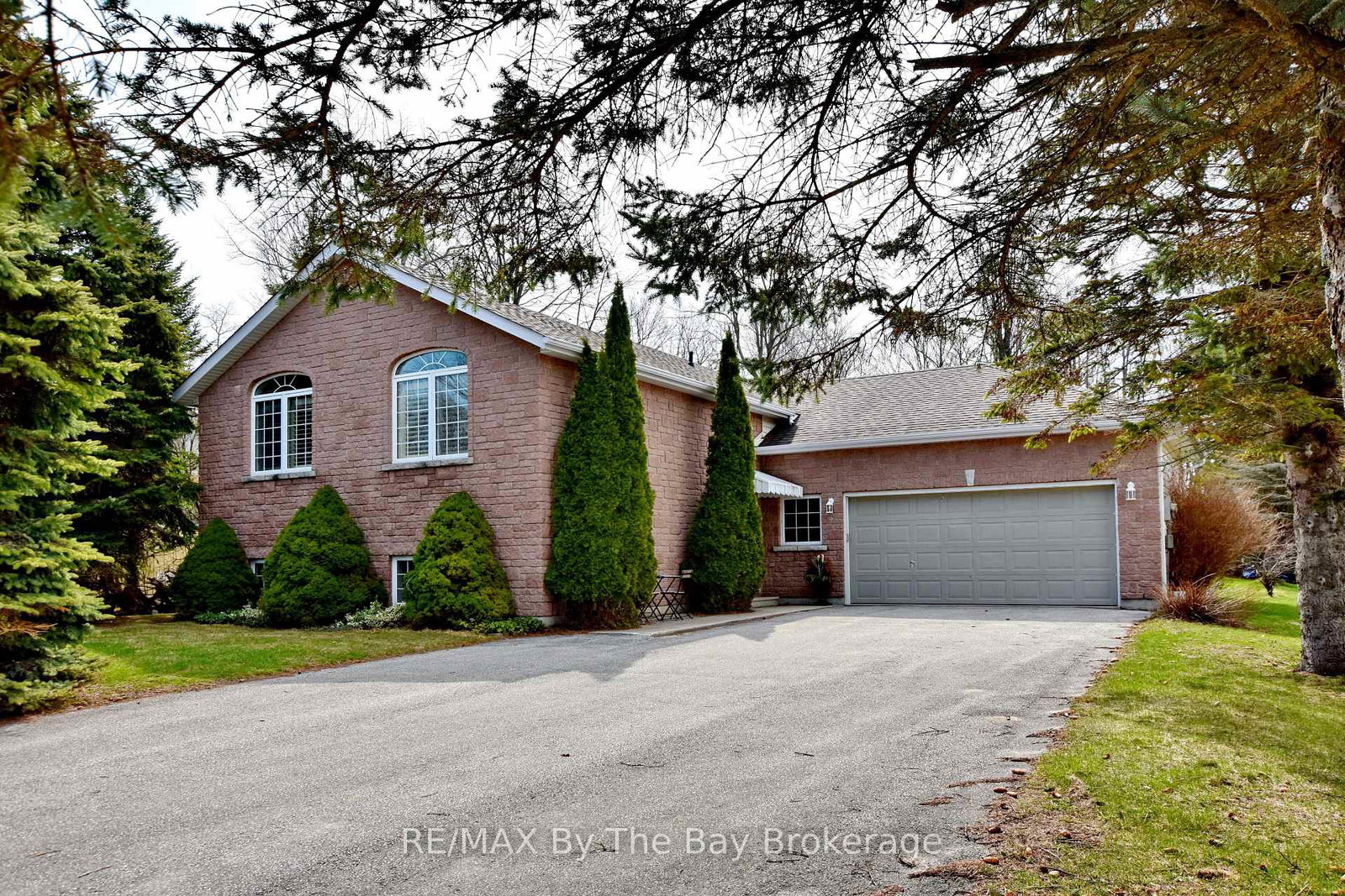 8-pridham-court-wasaga-beach-ontario-s12787216