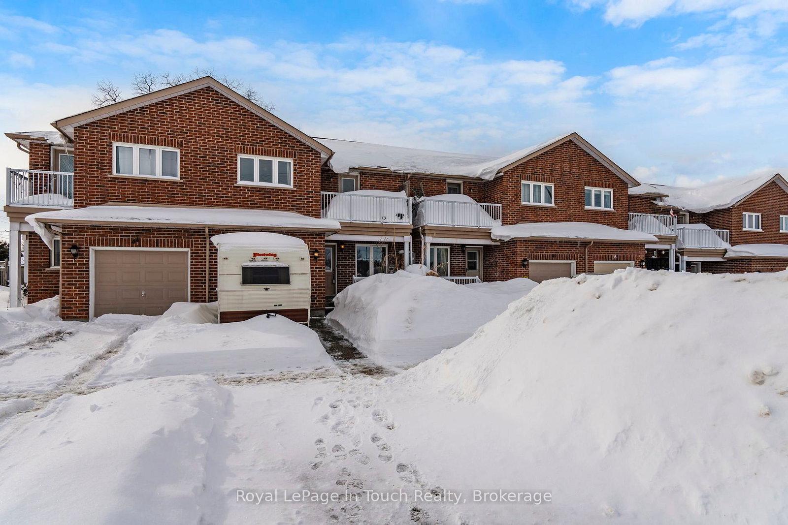 42-owen-street-penetanguishene-ontario-s12787254