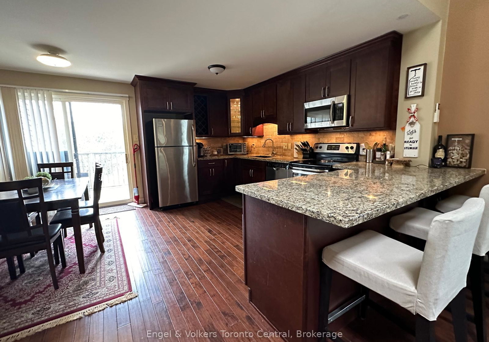 200-escarpment-crescent-collingwood-ontario-s12790326