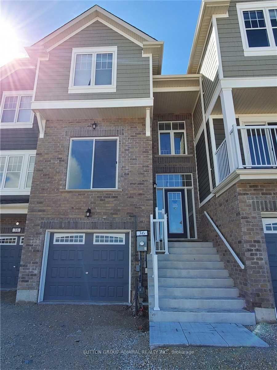 36-surf-drive-wasaga-beach-ontario-s12790594