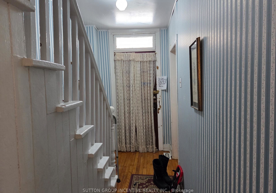 52-mcdonald-street-barrie-ontario-s12791546