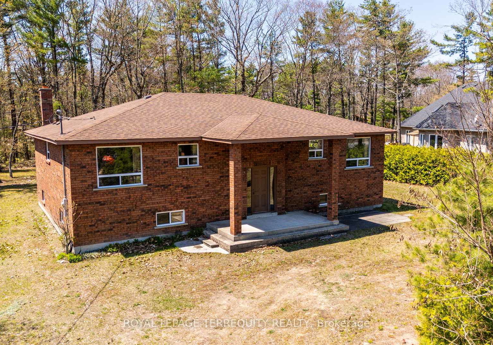 46-stocco-circle-tiny-ontario-s12792830