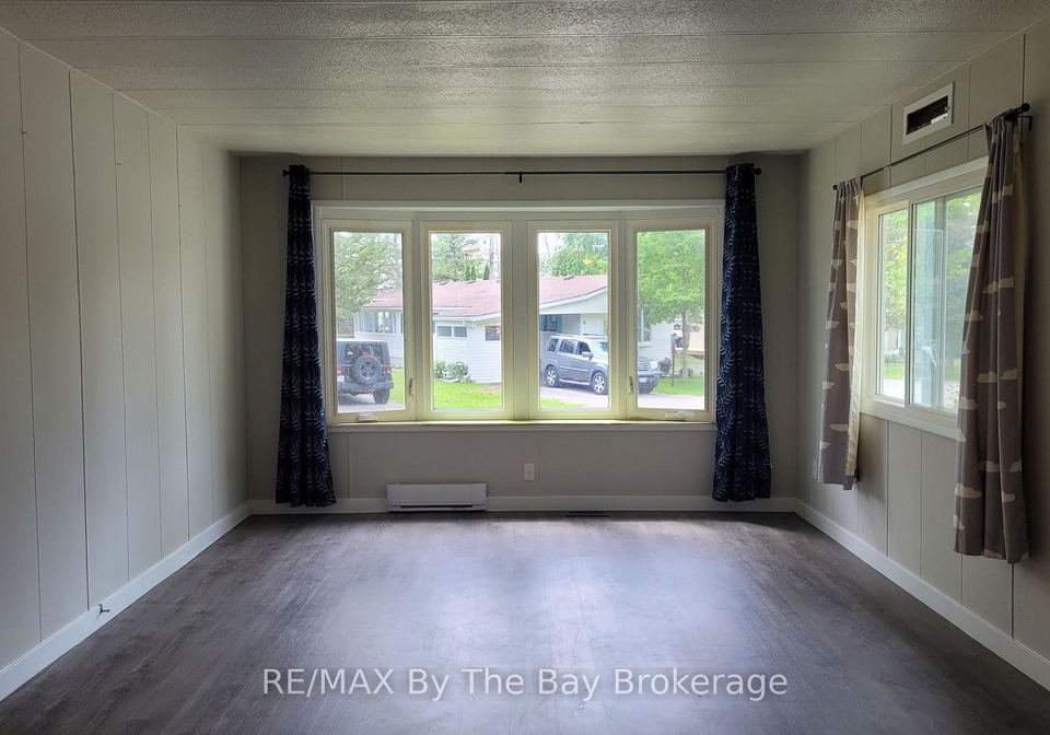 50-georgian-glen-drive-wasaga-beach-ontario-s12793742