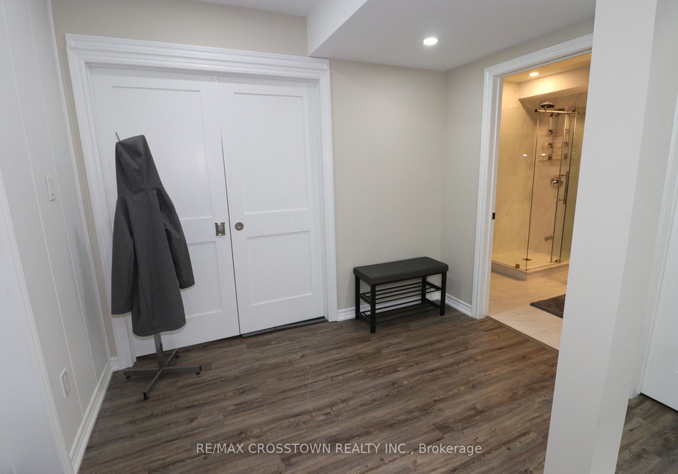 53-counsellor-terrace-barrie-ontario-s12794822