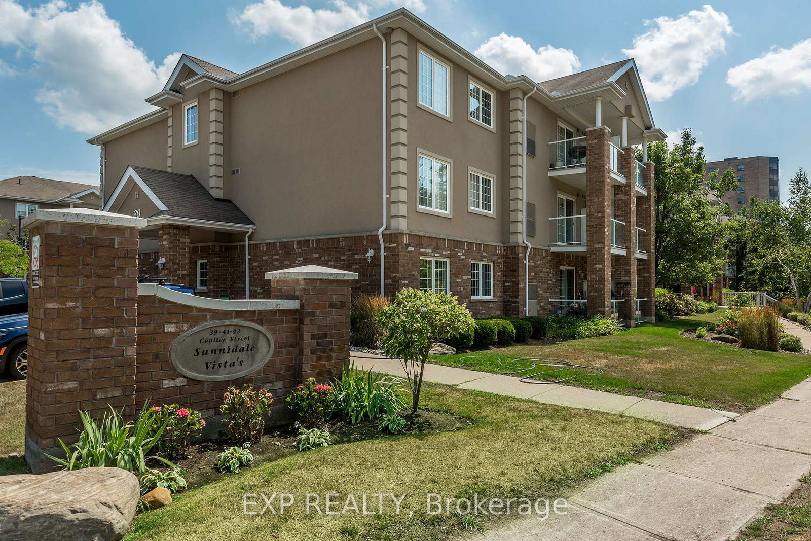 39-coulter-street-barrie-ontario-s12800566