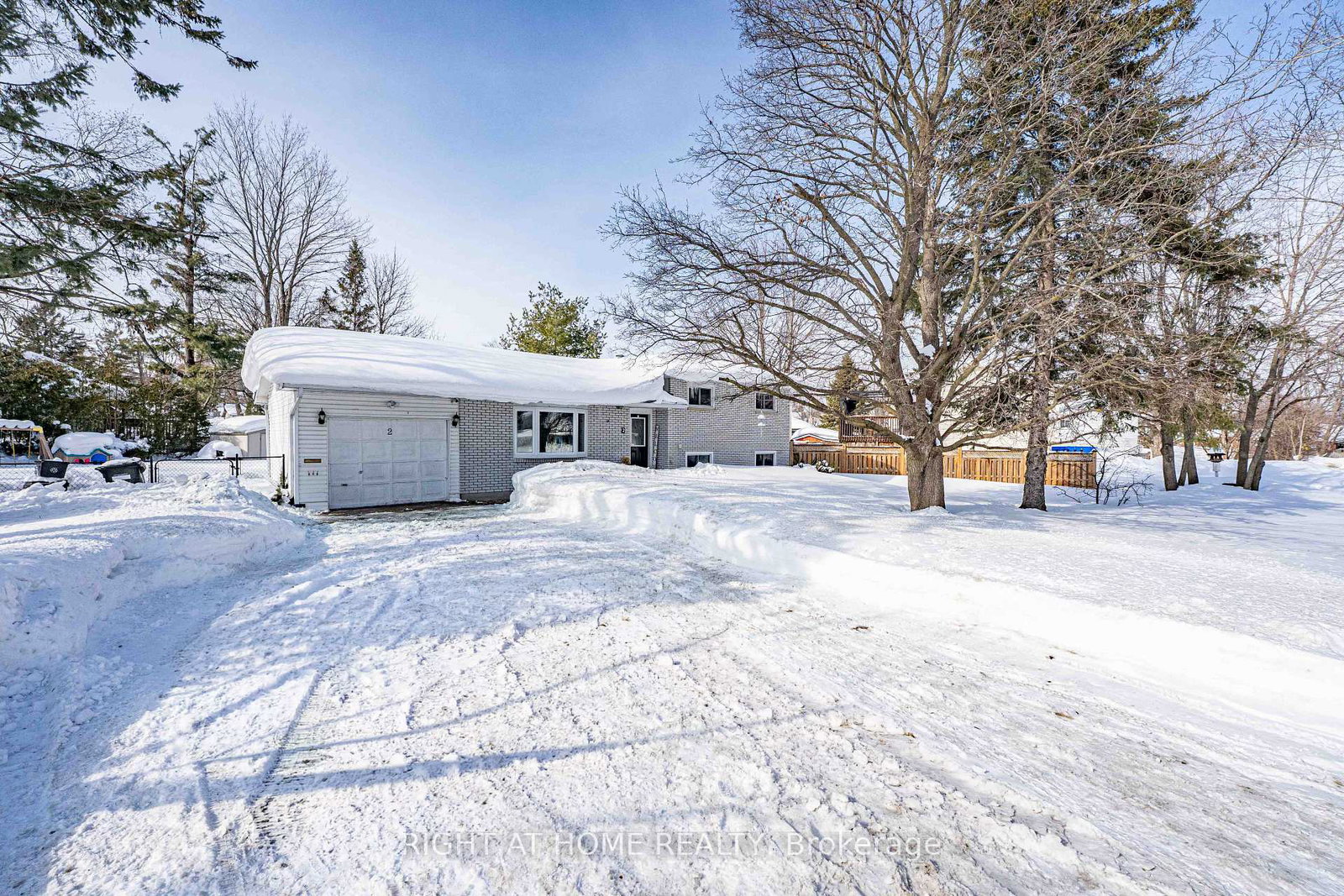 2-quinn-avenue-orillia-ontario-s12800680