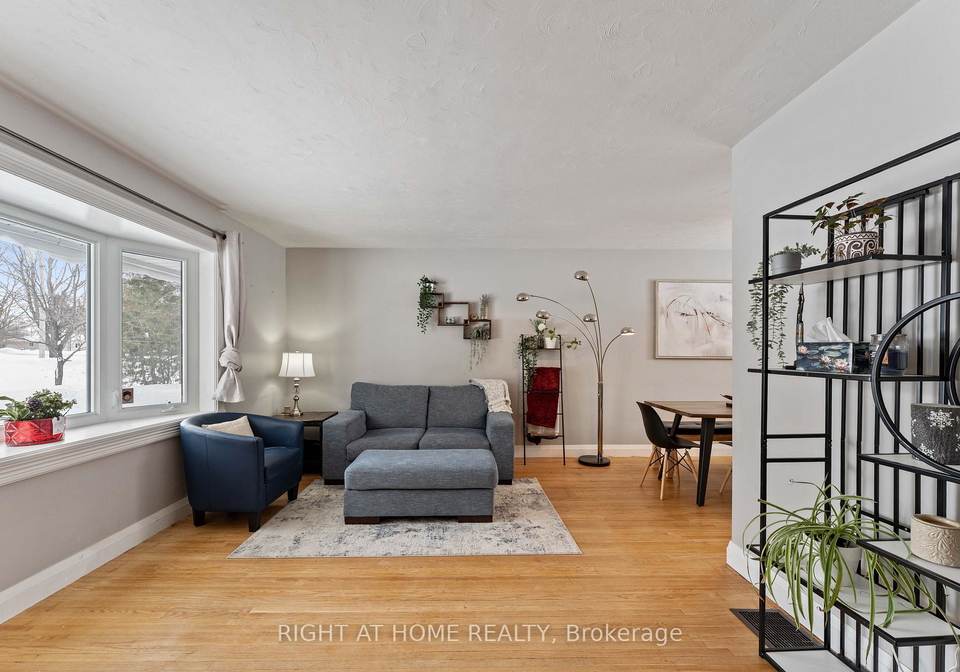 2-quinn-avenue-orillia-ontario-s12800680