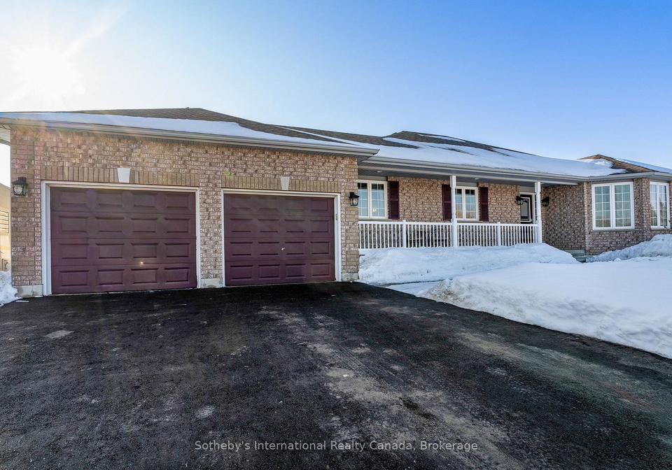 8-hall-street-springwater-ontario-s12800698