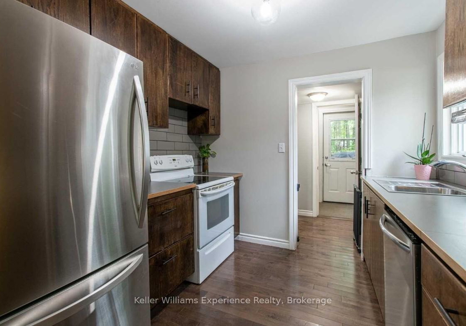 85-melrose-avenue-wasaga-beach-ontario-s12802424