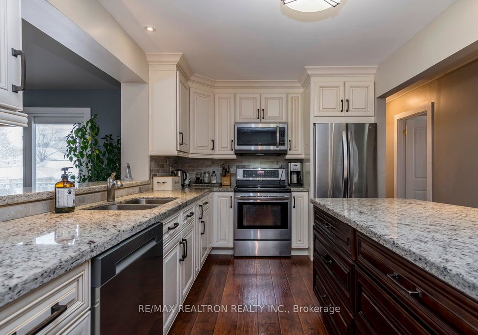 1203-st-vincent-street-springwater-ontario-s12802476