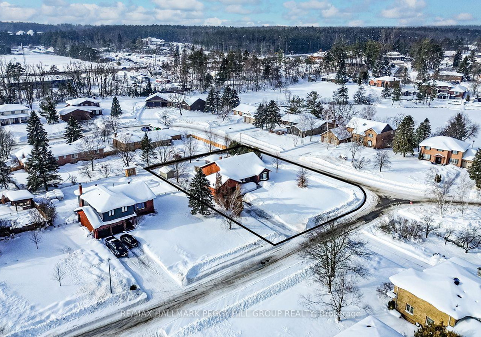 1-lilac-lane-springwater-ontario-s12803656